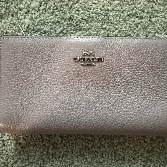 Coach Wallet Light Purple - Picture 1 of 3